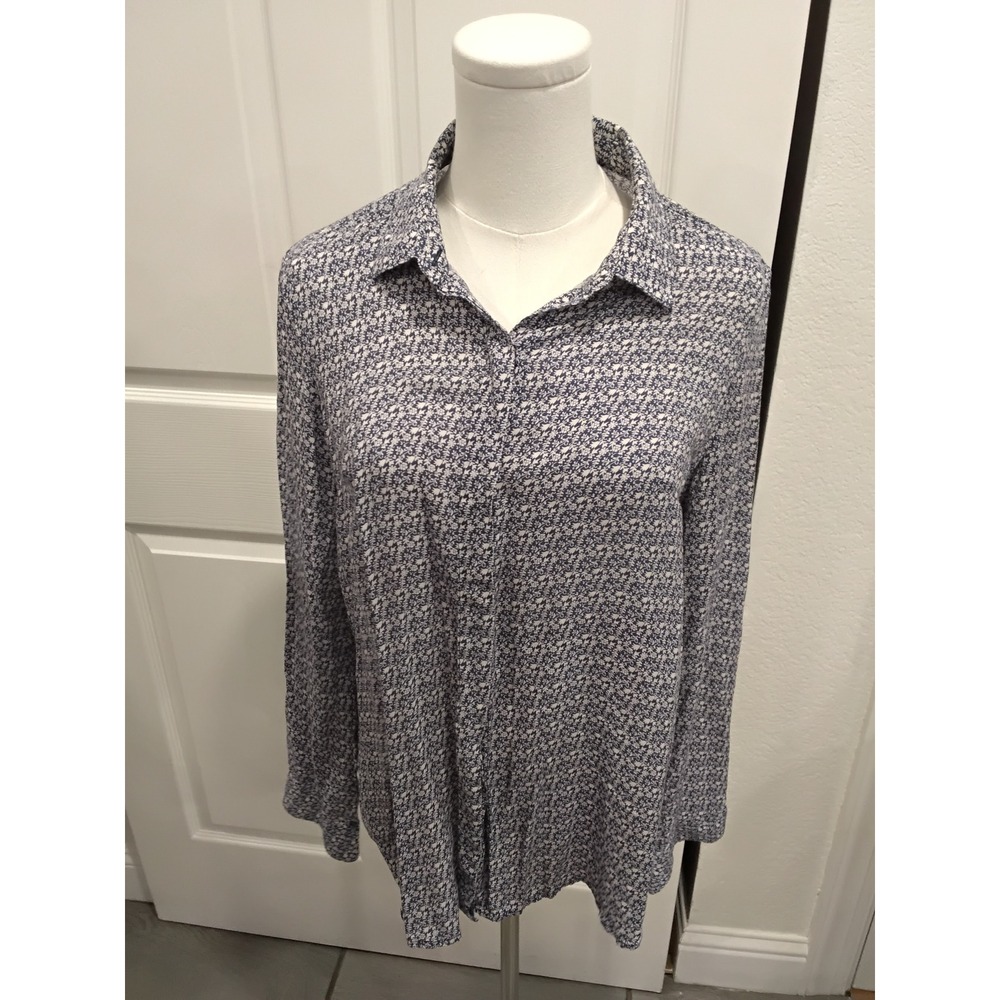 BCBGeneration Blue White‎ Floral Button Down Blouse Split Back Long Sleeve Small